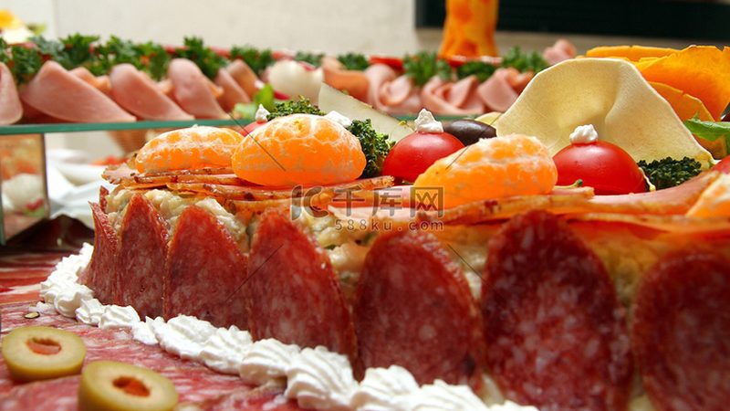 餐饮加盟选址：如何避开潜在风险，找到黄金地段**