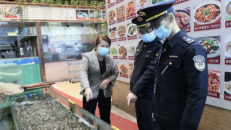 有机食材配送费用主要由以下几部分构成：